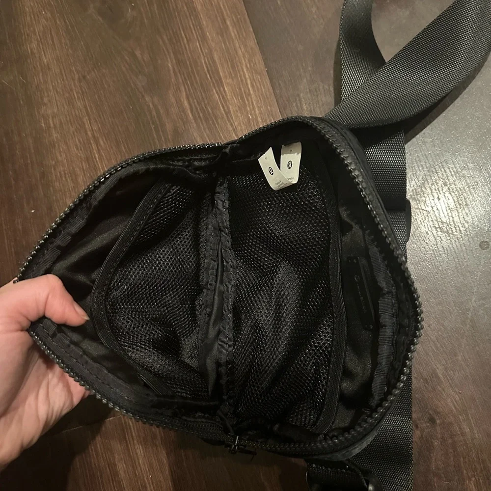 BUNDLE Lululemon Everywhere Belt Bag Black Pink Zip Fanny Pack Purse Logo - Picture 4 of 11